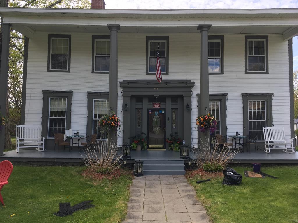 Brookside Inn At Laurens Eksteriør billede